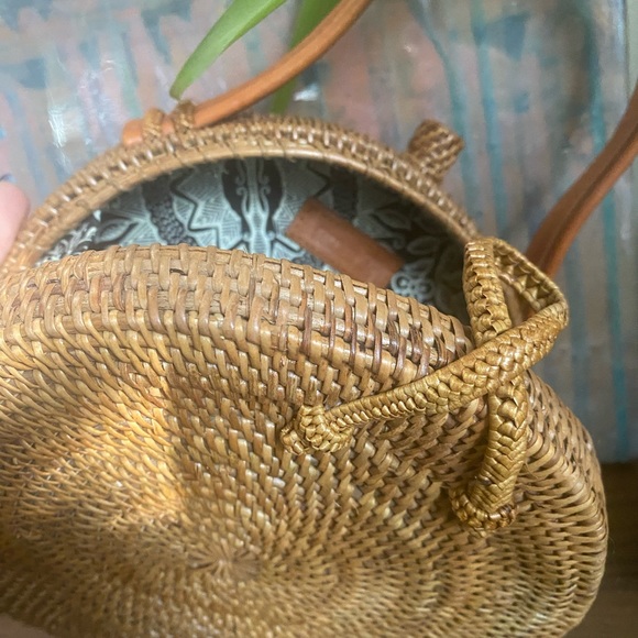 Amerii woven wicker rattan handbag - Picture 4 of 7